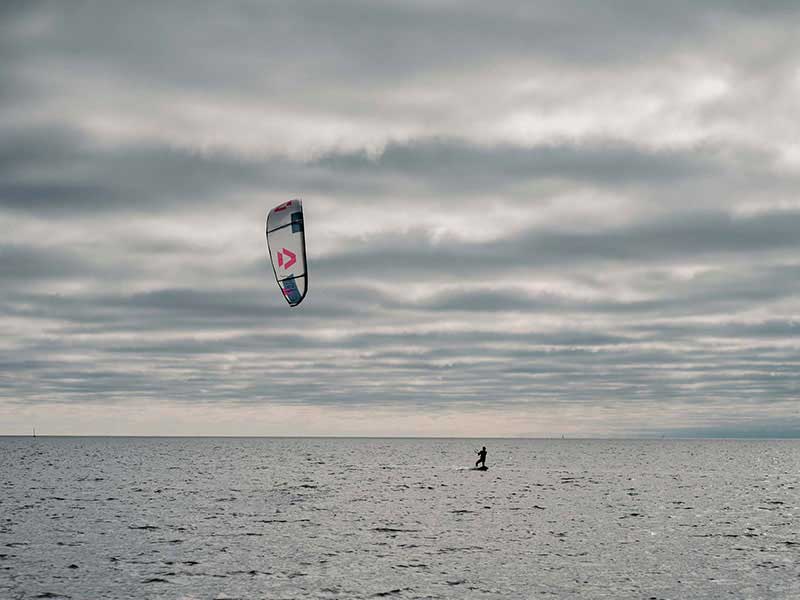 Kiten und Surfen